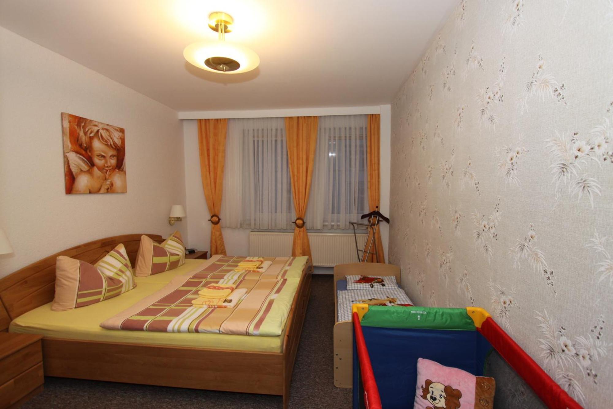 Apartments & Ferienhaus Senftner Thale Luaran gambar